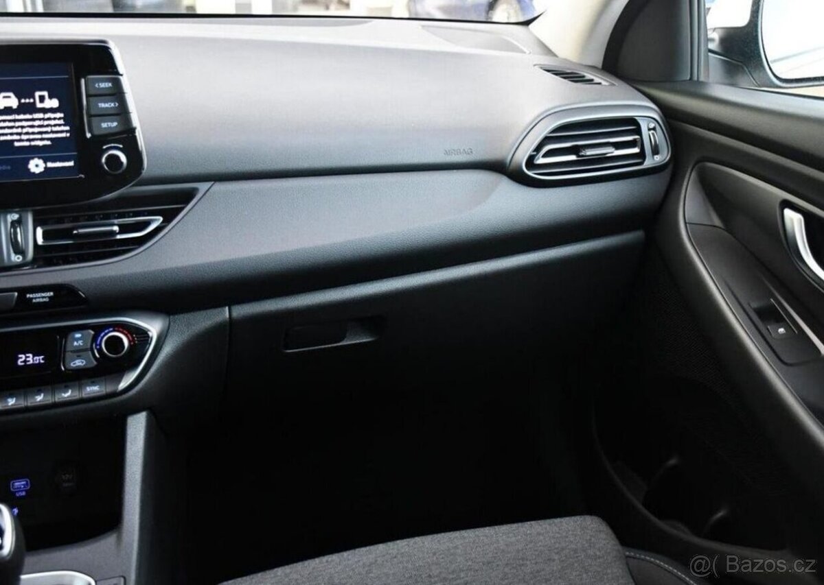 Hyundai i30 1.6CRDi TAŽNÉ 1M ČR - 7