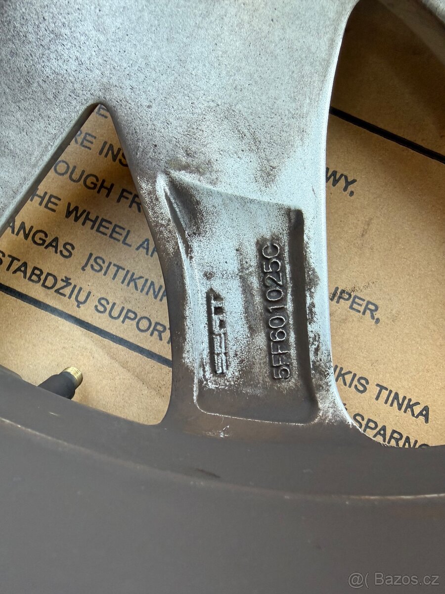 Originál Alu kola 5x112 r18 - 7