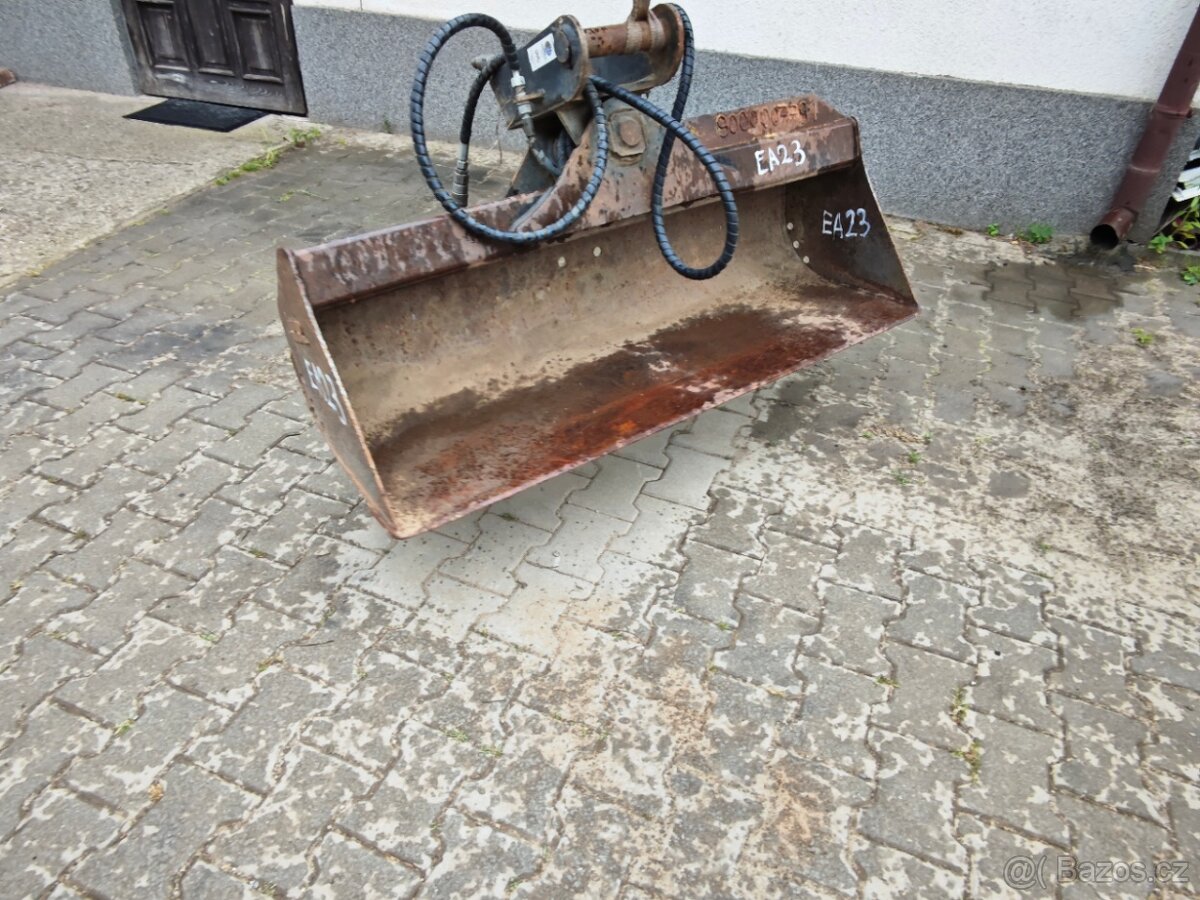 Lžíce svahová hydraulická 140 cm, EA23 - 7