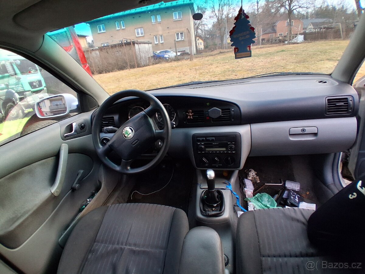 Škoda Octavia 1 -nahradni díly - 7