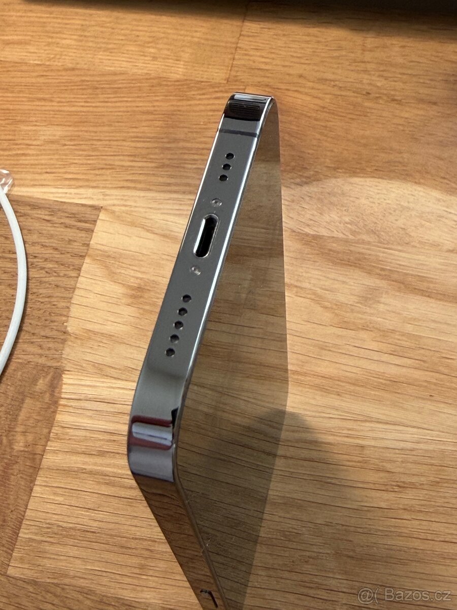 Apple iPhone 12 Pro 128GB (Graphite) - 7