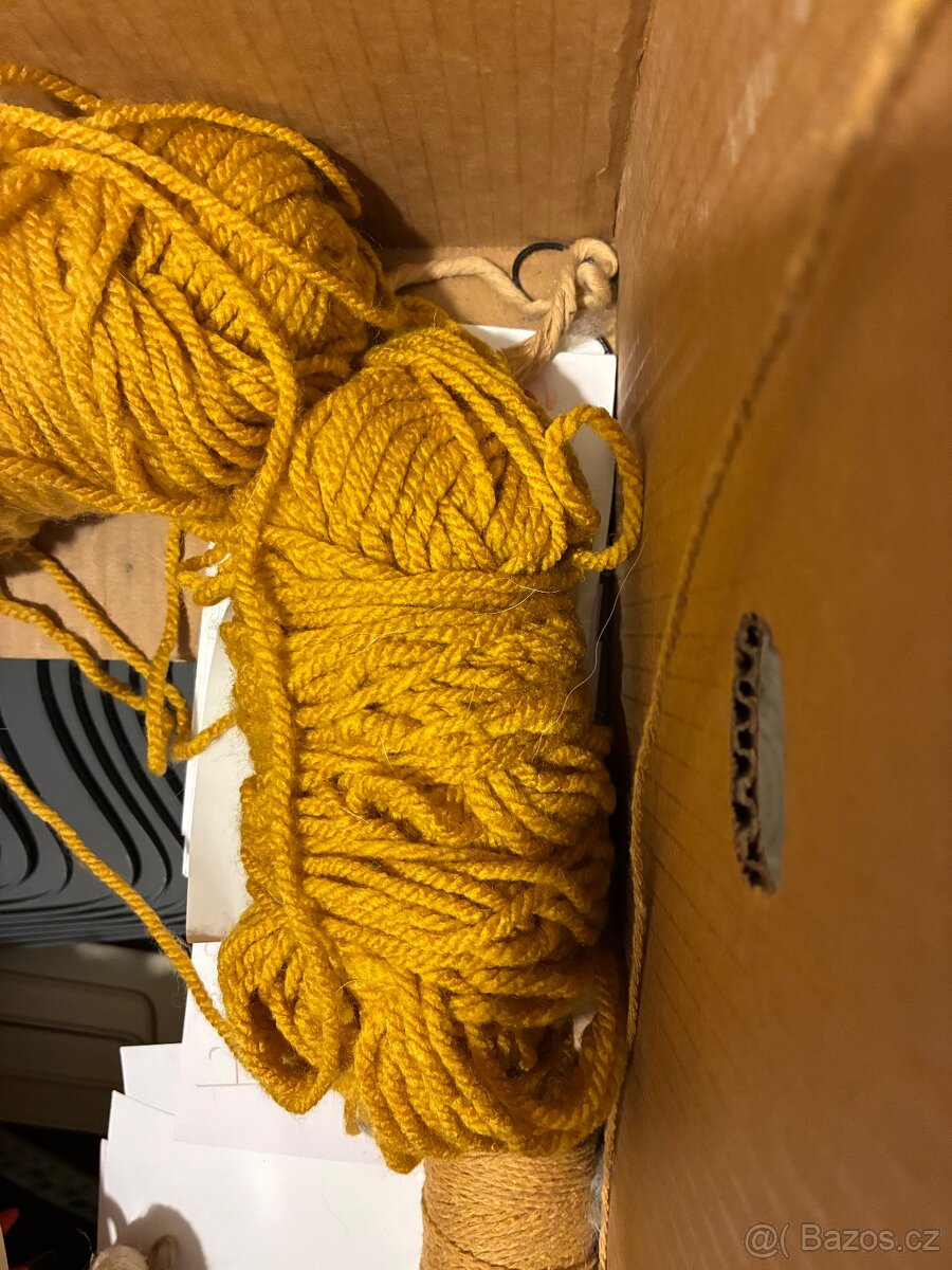 Různé věci zdarma k rozebrání, kancelářské potřeby, domácnos - 7