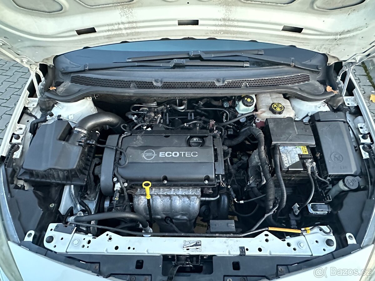 Opel Astra J 1.6 - 7