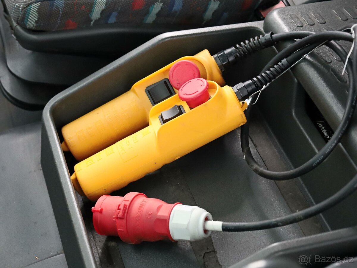 Iveco EUROCARGO ML 80E21 S VESTAVBOU MOBILNÍCH TOALET A SPRC - 7