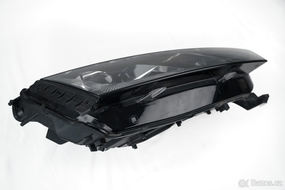 ŠKODA OCTAVIA IV 4 2020-2024 SVETLO PRAVÉ PŘEDNÍ - 7
