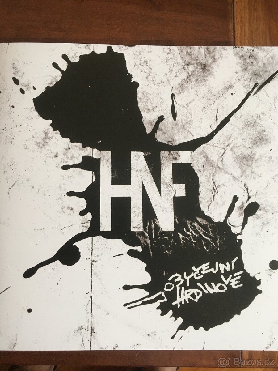 LP Hrdinové Nové Fronty–Obyčejní hrdinové (PHR Records2021) - 7