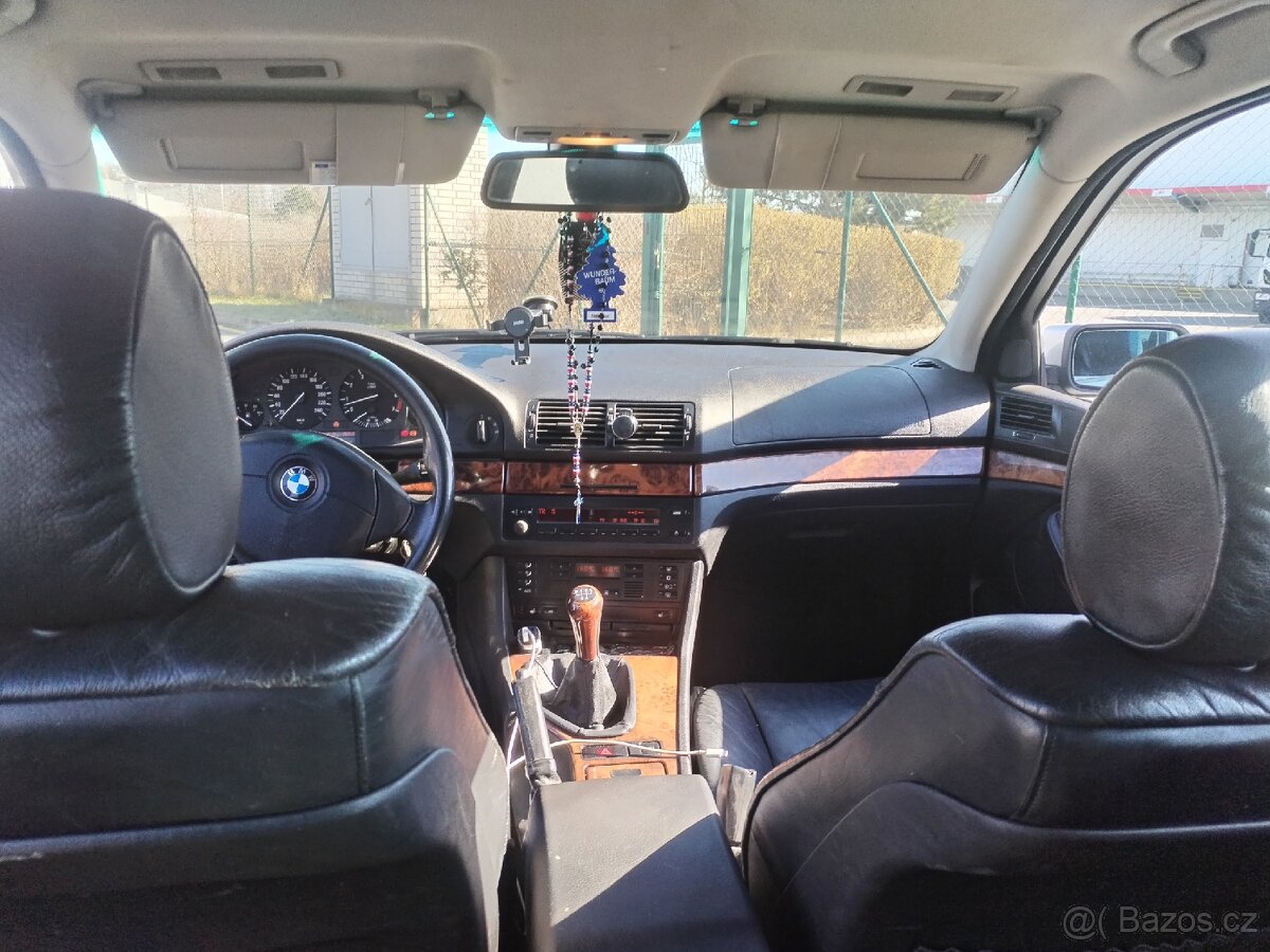 Prodám BMW E39 2.3i 125kw manuál - 7