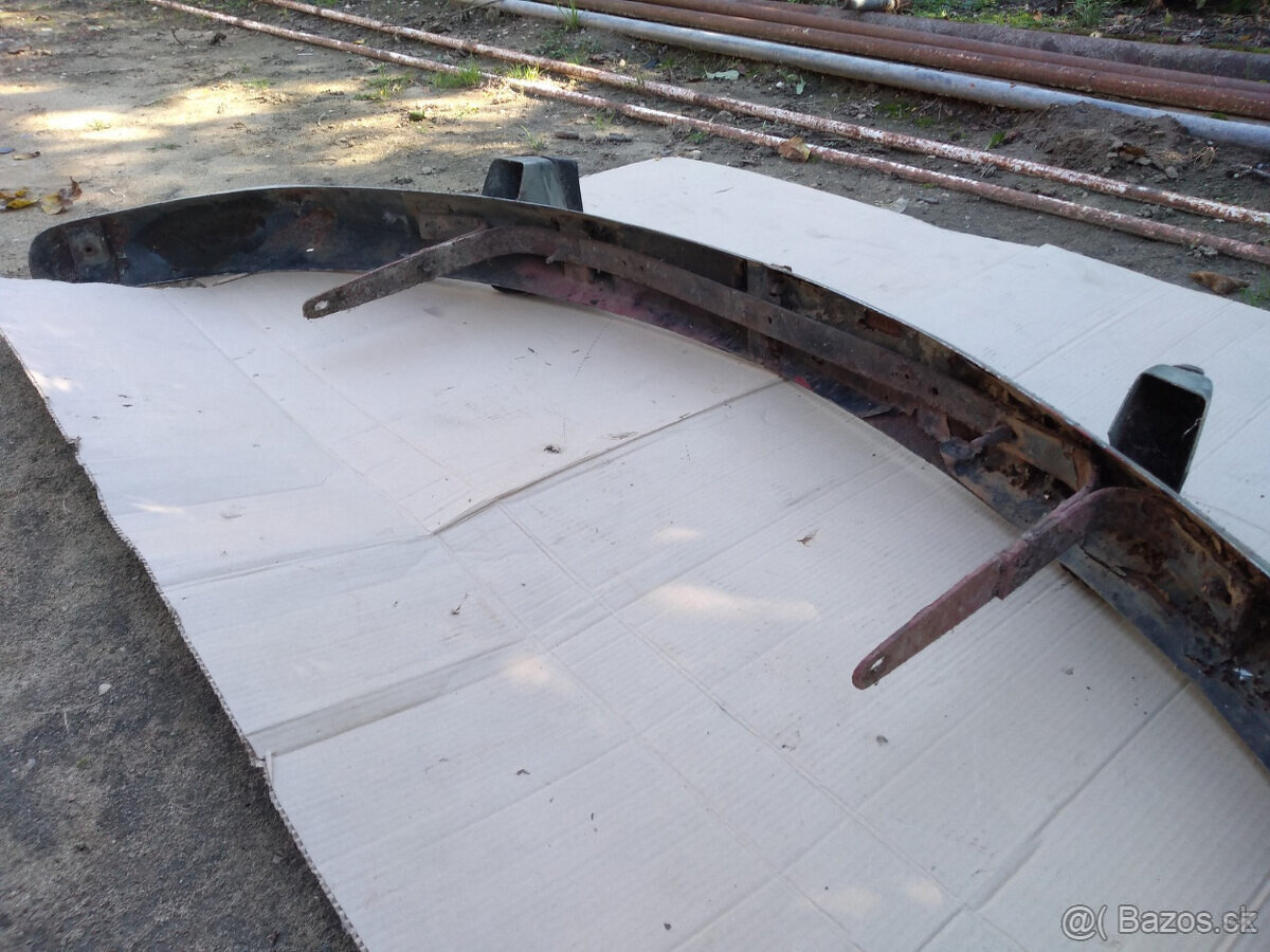 Prodám na Tatra 603/2 přední nárazník - 7