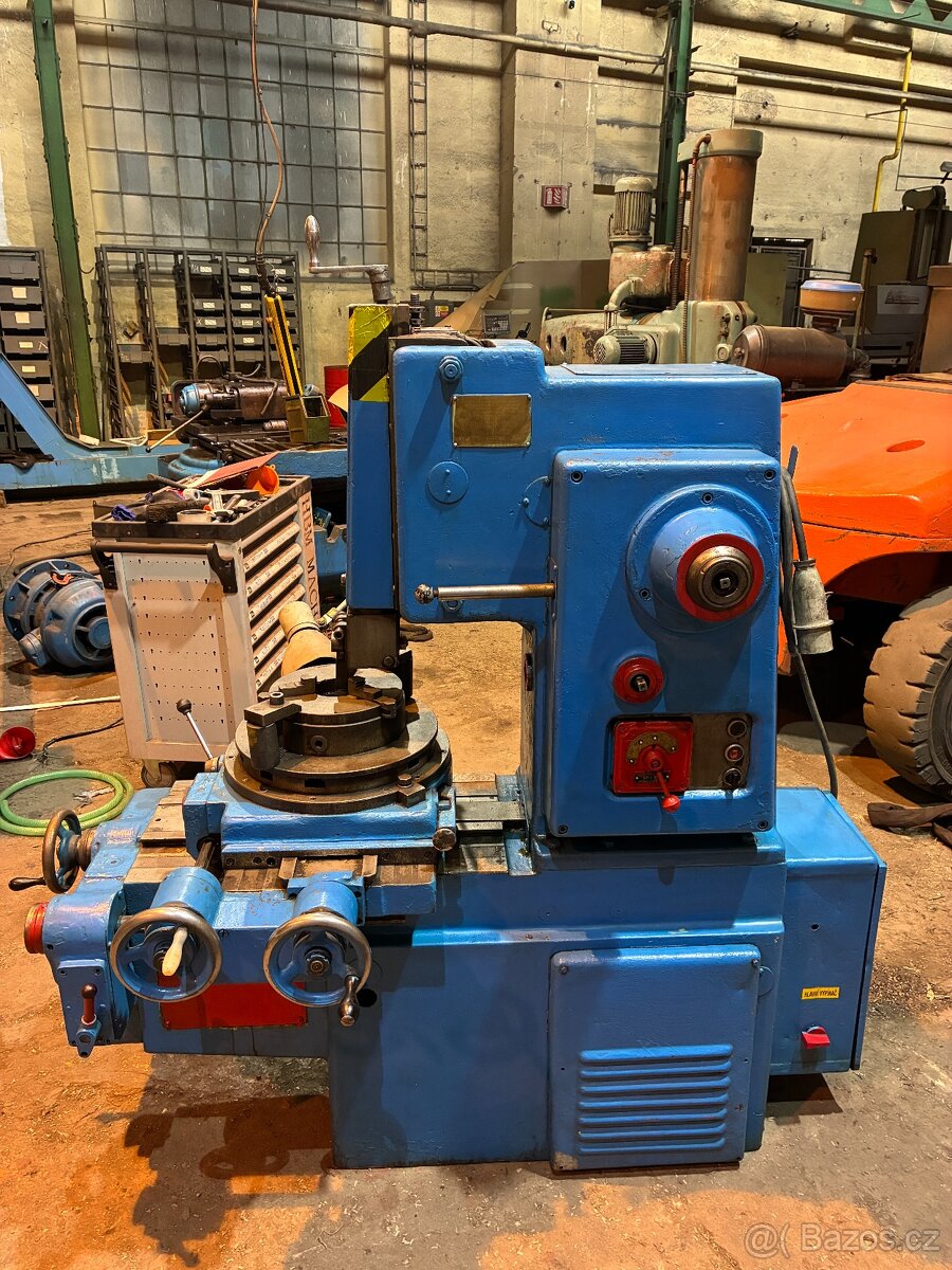 Prodám malou vertikální obrážečku Stanko Stanko 7A12 - 7