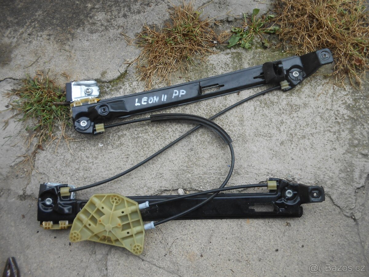 Seat Leon II stahovačka zámek klika repro mřížka - 7
