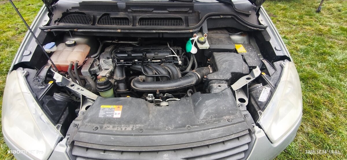 Ford C-MAX 1.6 benzín - 7