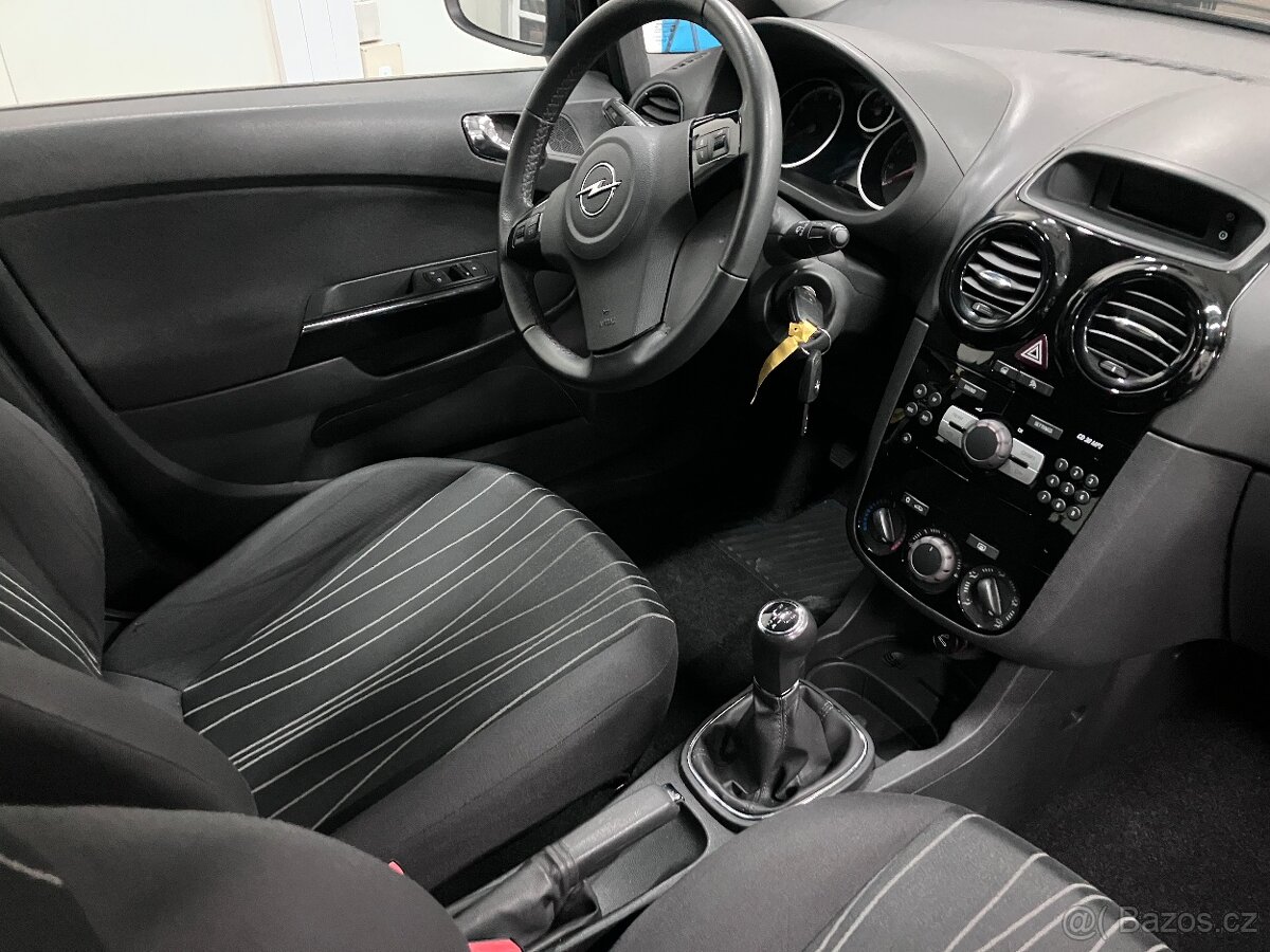Opel Corsa, 1,2-4válec,klima - 7