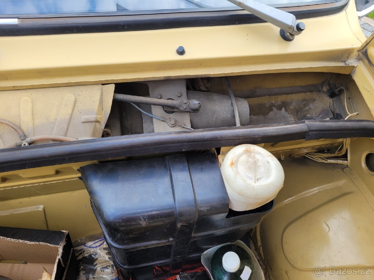 Škoda 120l užovka - rok 1977 - 7