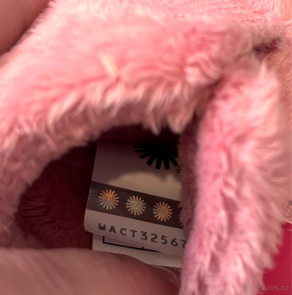 Luxusní holčičí capáčky UGG vel.16 - 7