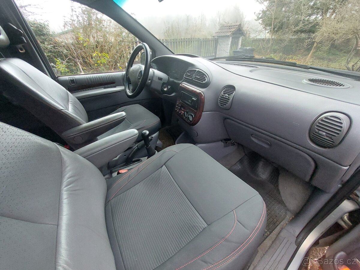 Chrysler Voyager Diesel 2002 - 7