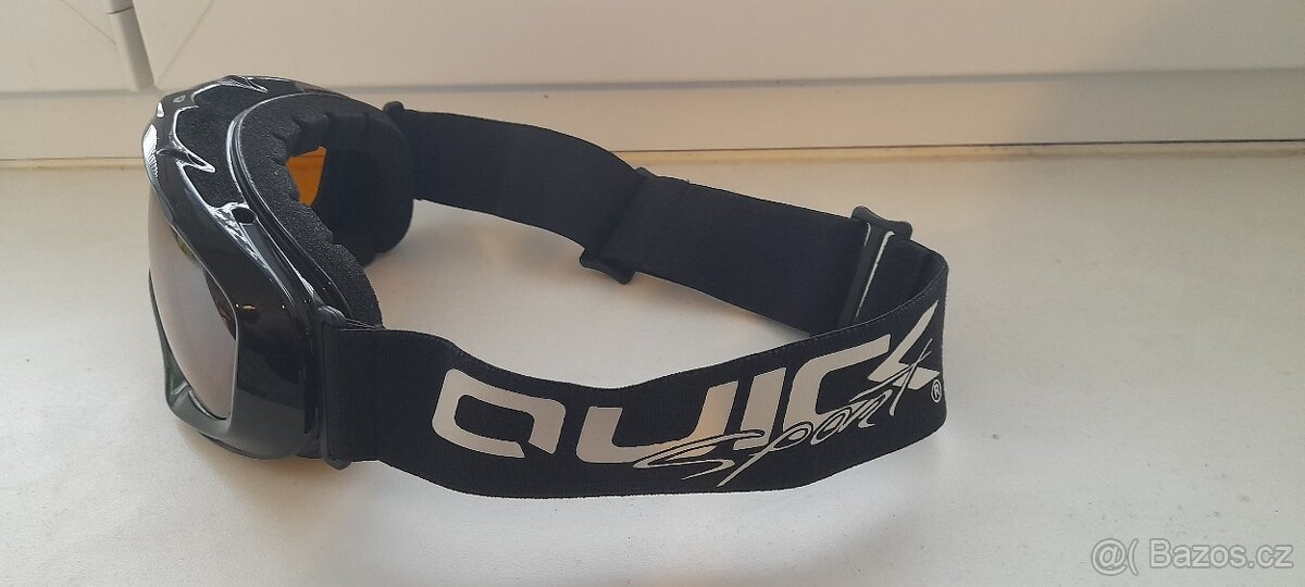 Lyžařská přilba + brýle - 7