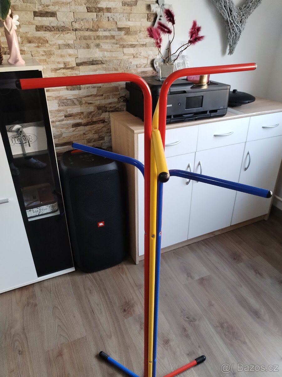 Dětský kovový stojan - 7