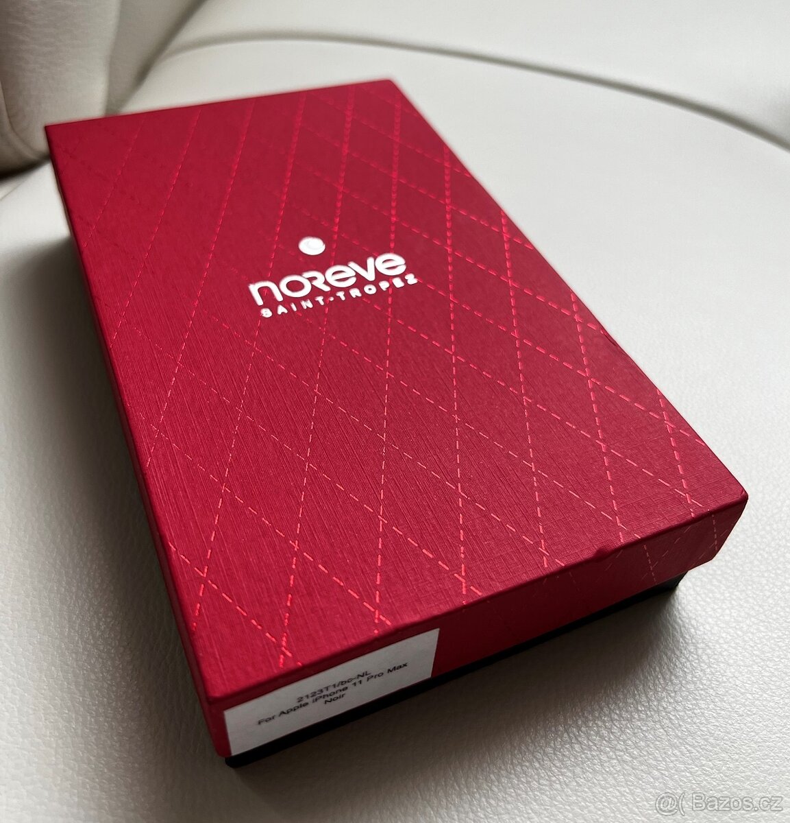 NOREVE - kryt na iPhone 11 Pro Max s klipem na opasek - 7