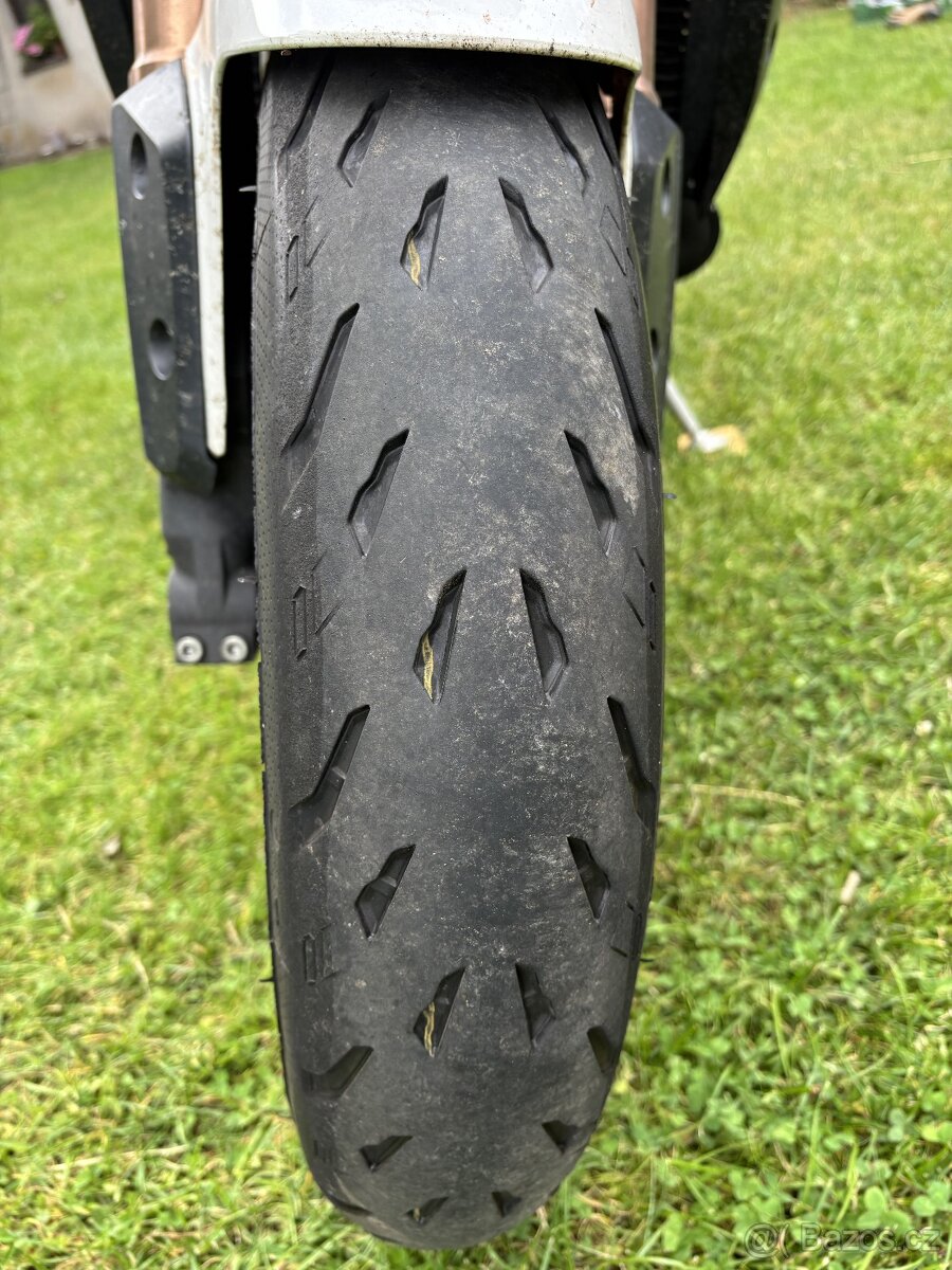 Triumph Speed Triple 1050 - 7