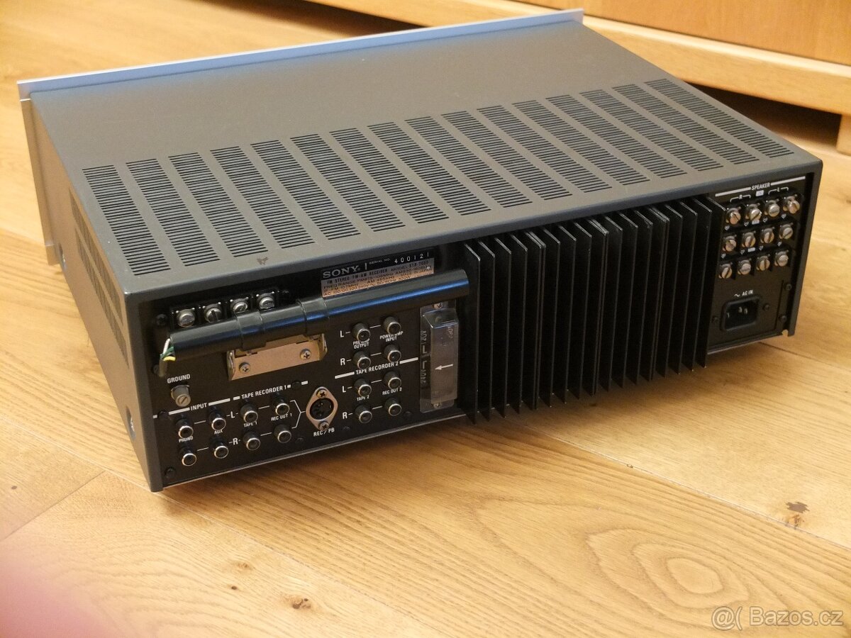 SONY STR-7055 FM/AM stereo přijímač (1972-76) - 7