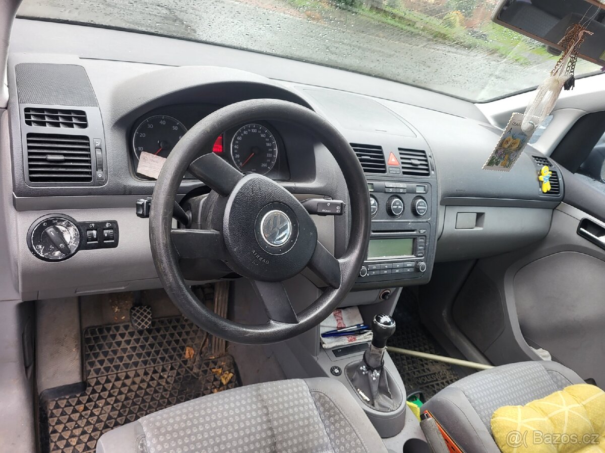 Volkswagen Touran - 7