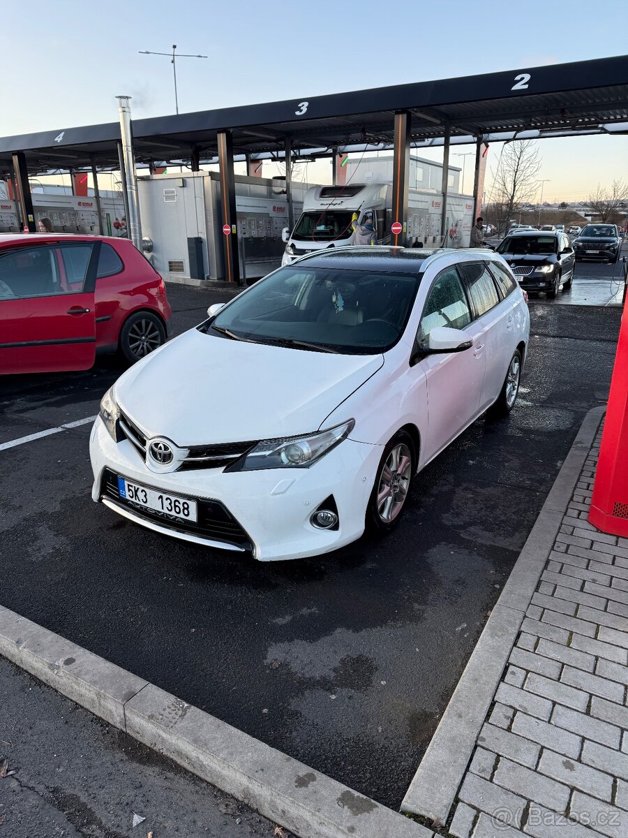 Toyota auris touring sport - 7