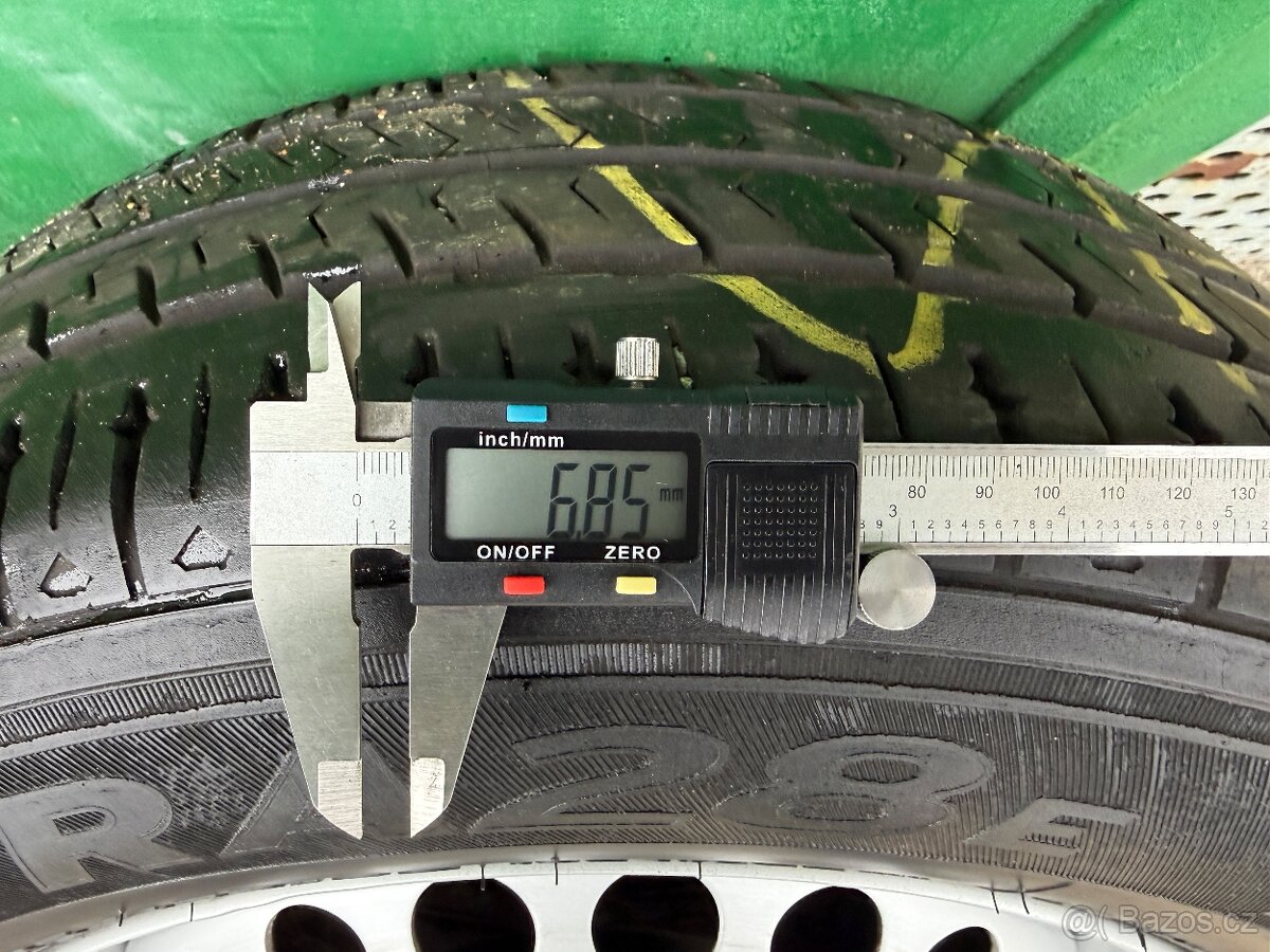 VW Transporter Multivan T5-letní sada 205/65/16C - 7