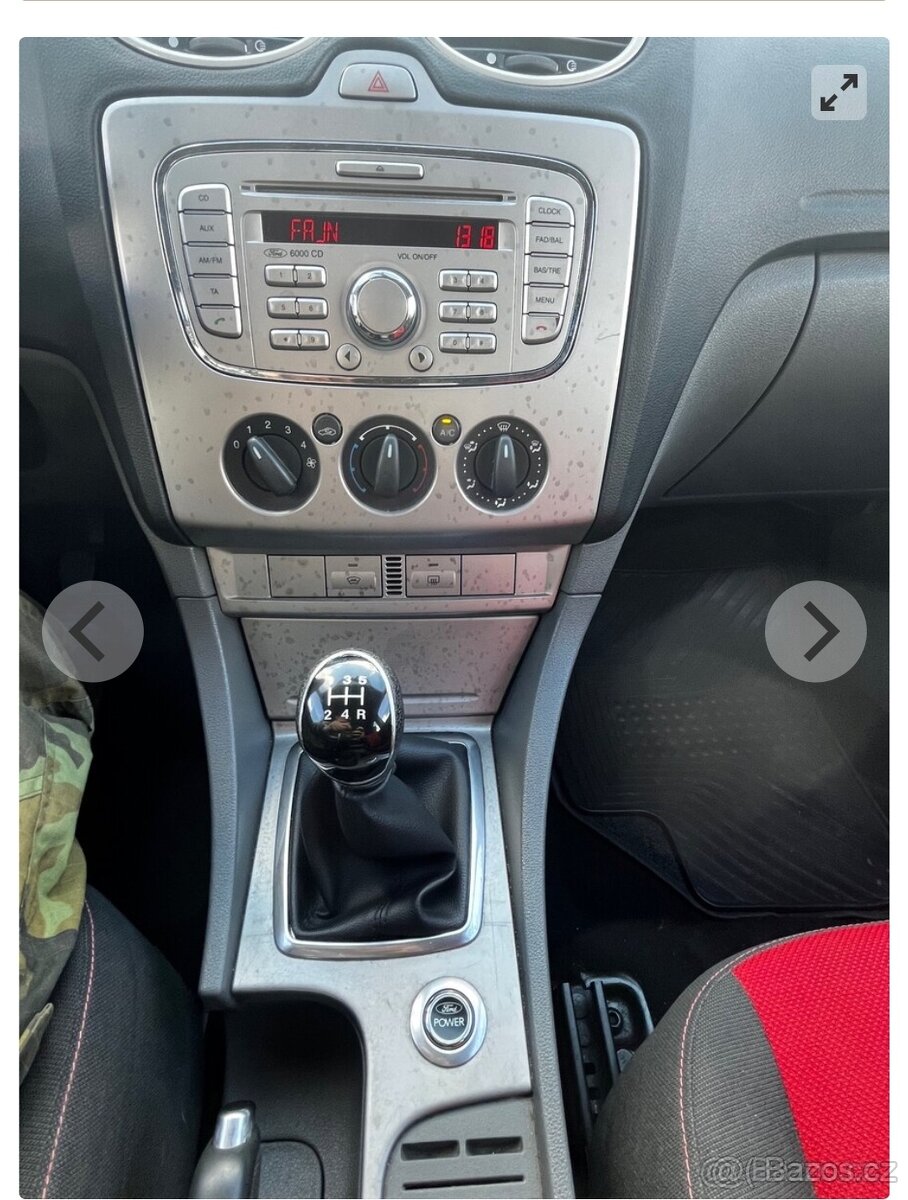 Ford Focus 1,6 - 7
