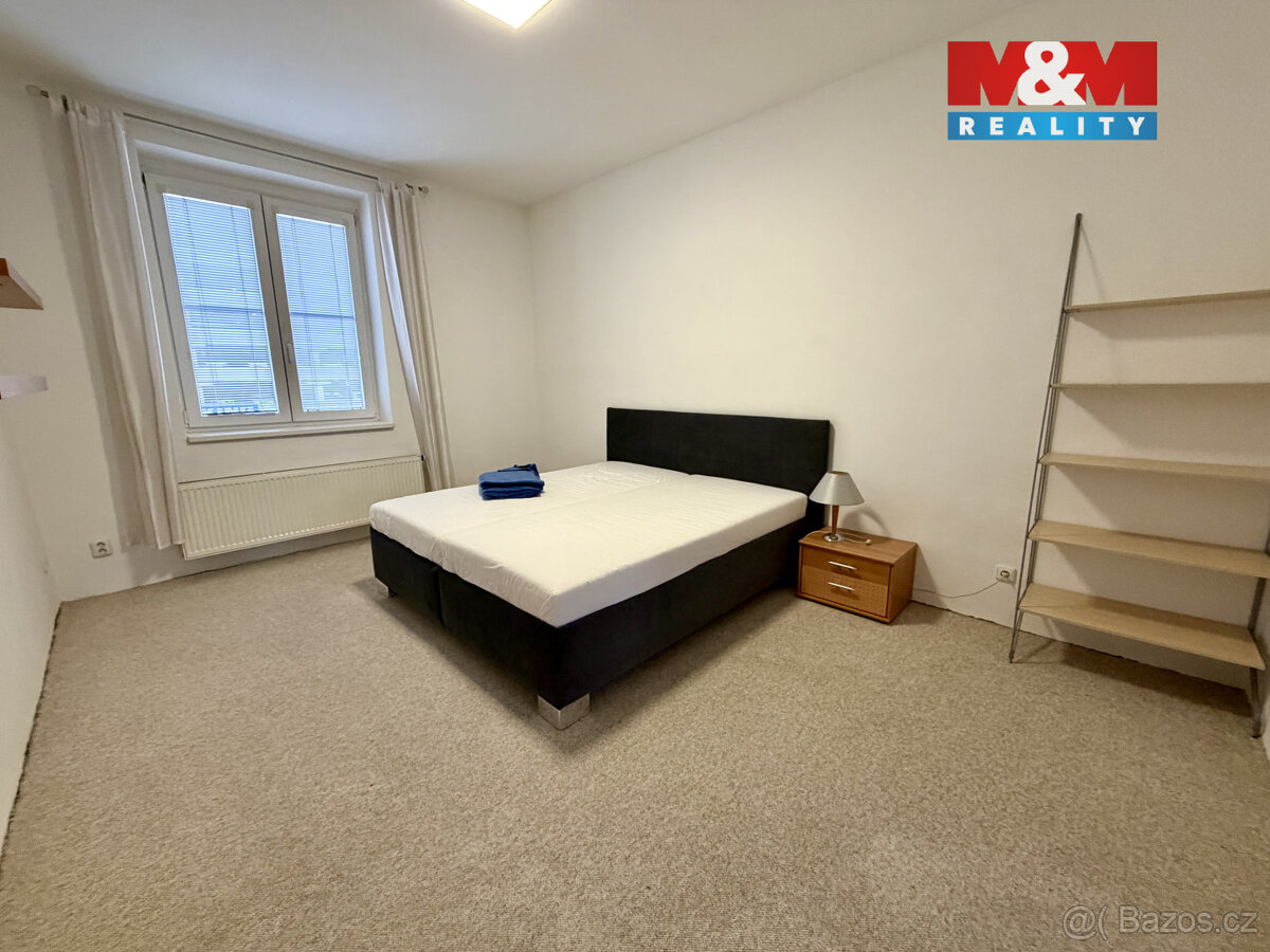 Pronájem bytu 3+1, 140 m² v centru Pardubic - 7