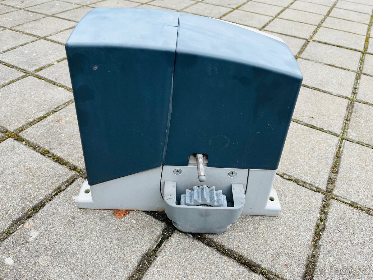 Motor samonosné brány Nice (sada) - 7