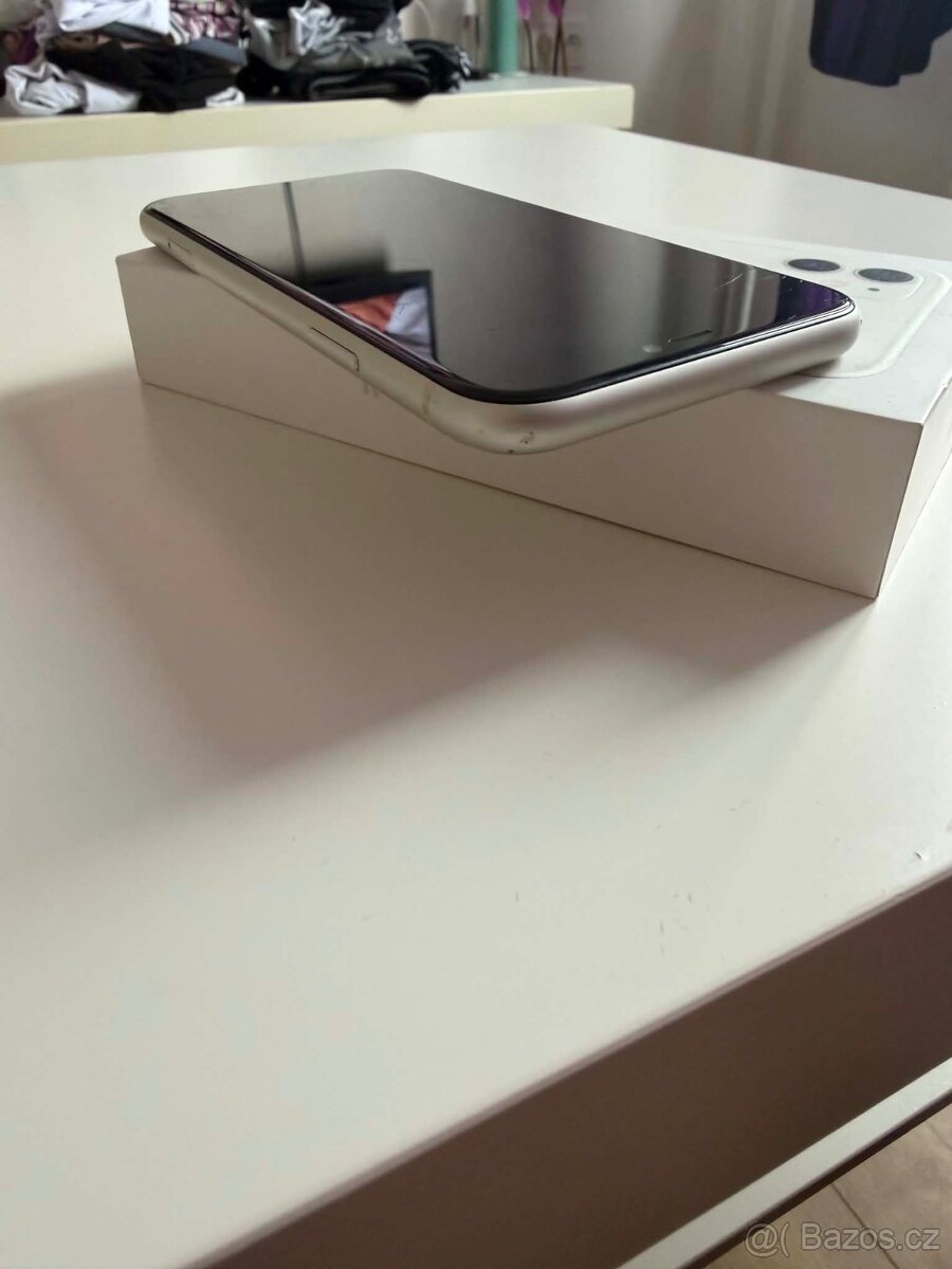 iPhone 11 - 7