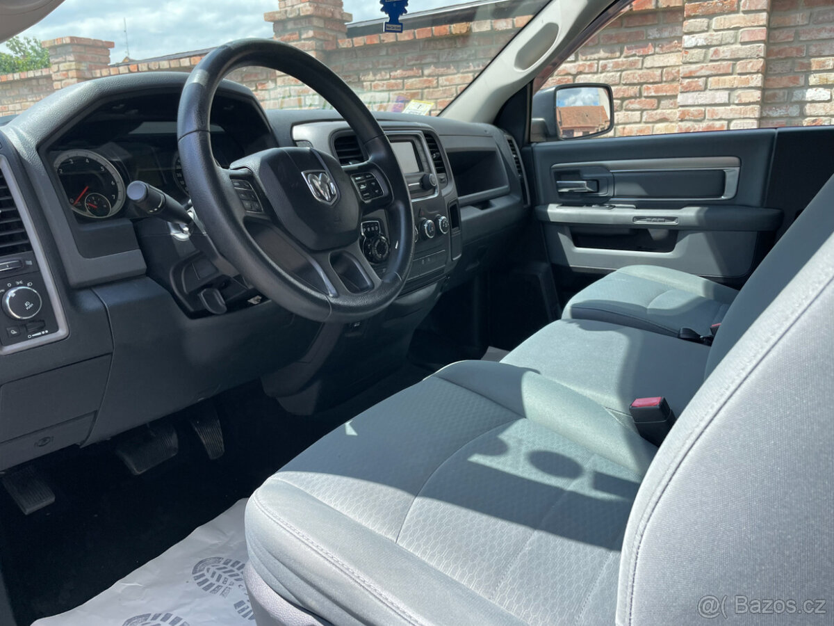 DODGE RAM 1500 5.7 HEMI EXPRESS REGULAR CAB 4X4 8stup. - 7