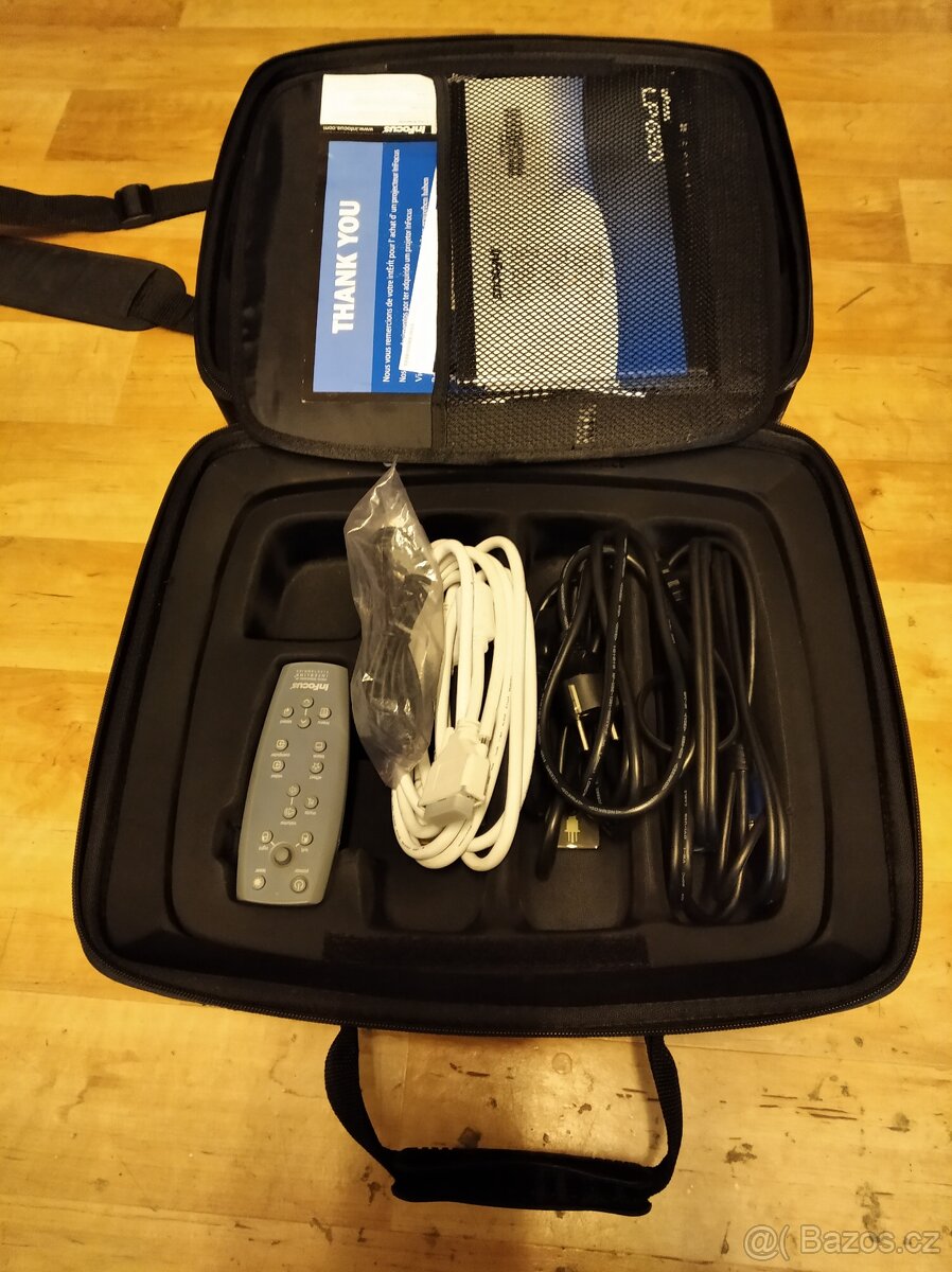 Projektor InFocus 7200 - 7