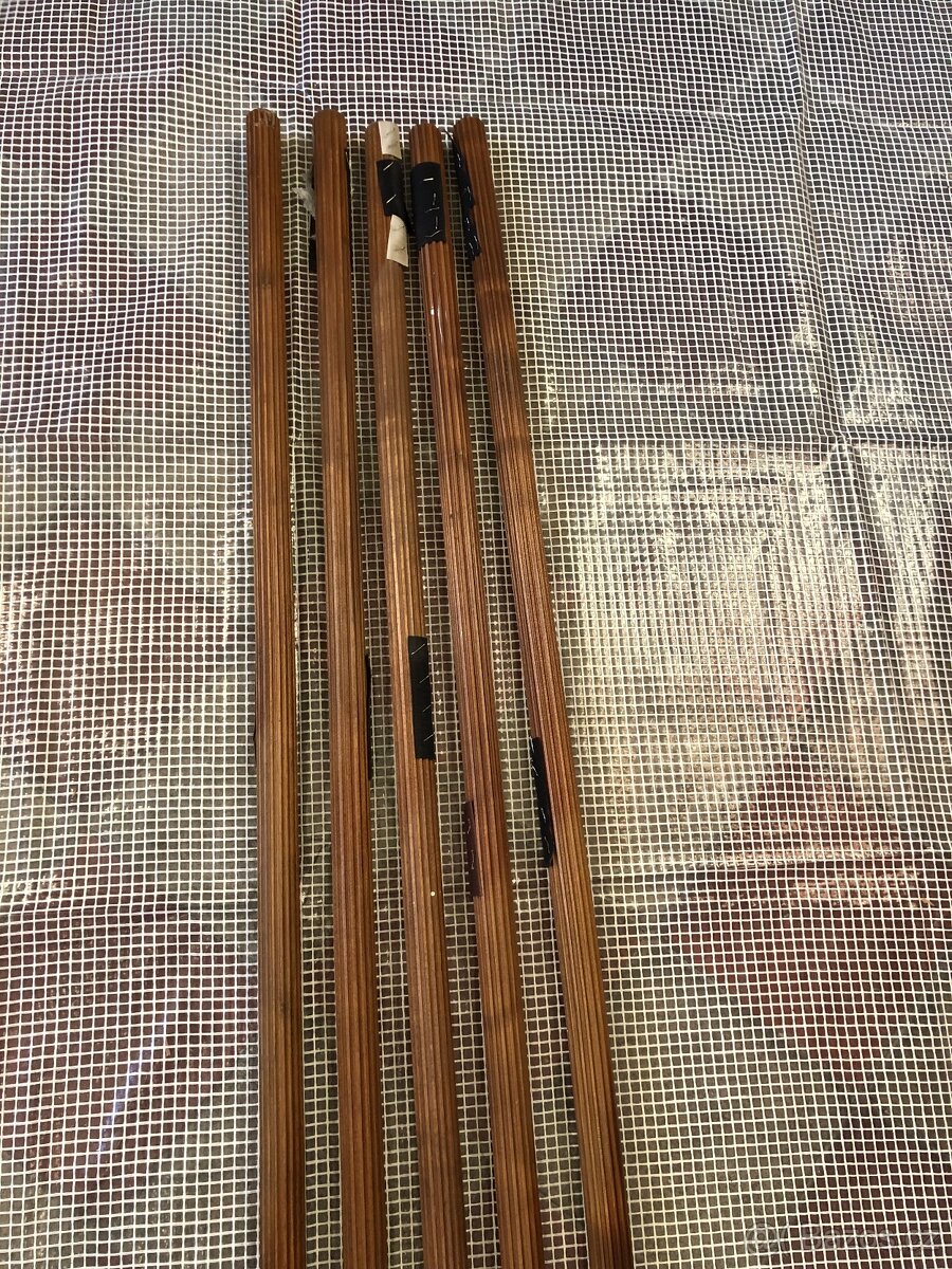 Dřevěné konzolové garnýžové tyče na závěsy záclony (NP028) - 7