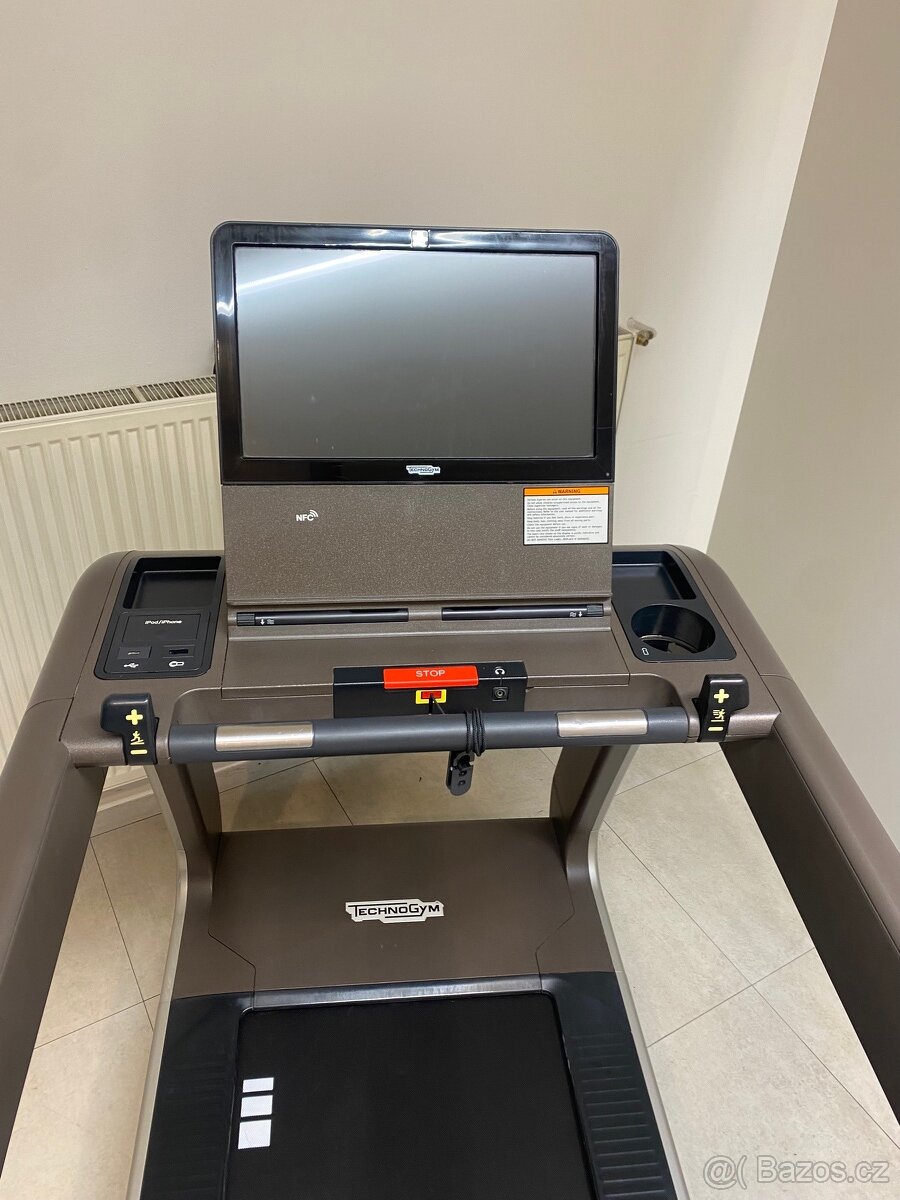 Technogym Artis Run – TOP běžecký pás s LCD, Unity 2 - 7