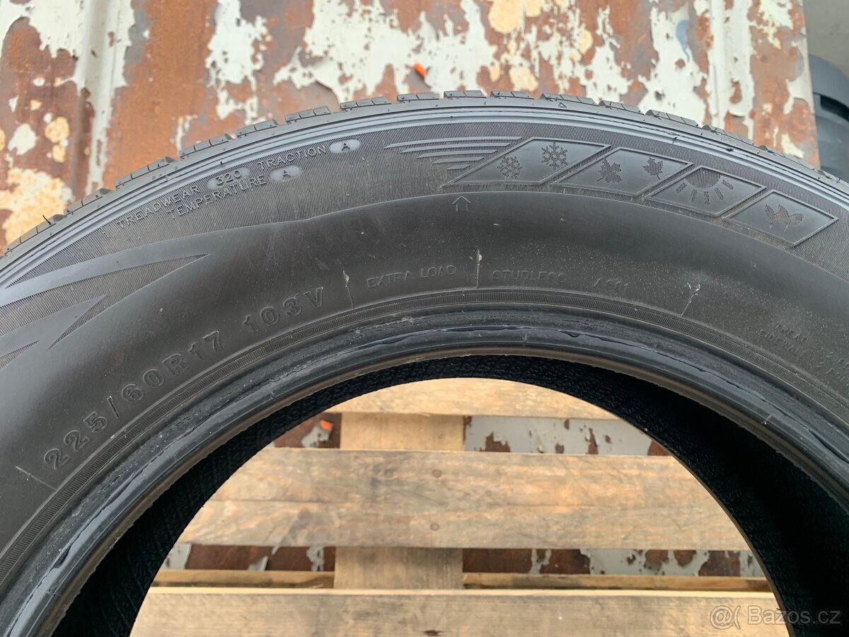 2ks 225/60/17 Tracmax/2021/103V/celoročně 6.9m - 7