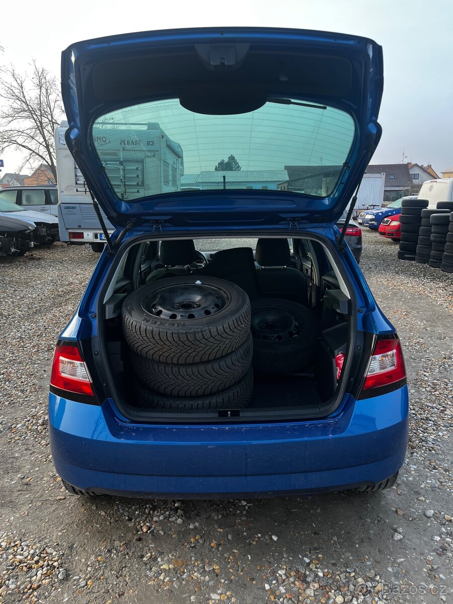 Škoda Fabia 3.......118000 km .1.2 Tsi.benzín - 7