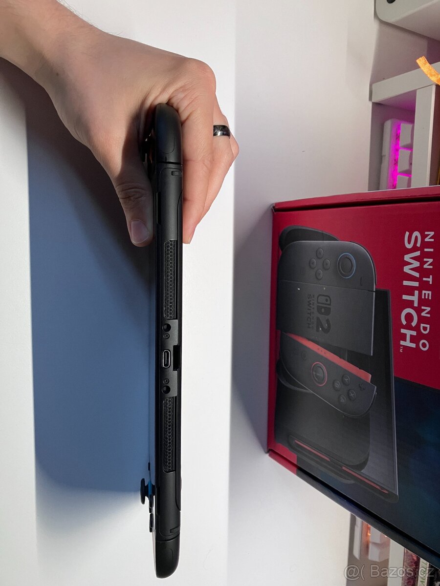 Nintendo Switch 2 - top stav - komplet balení - 7