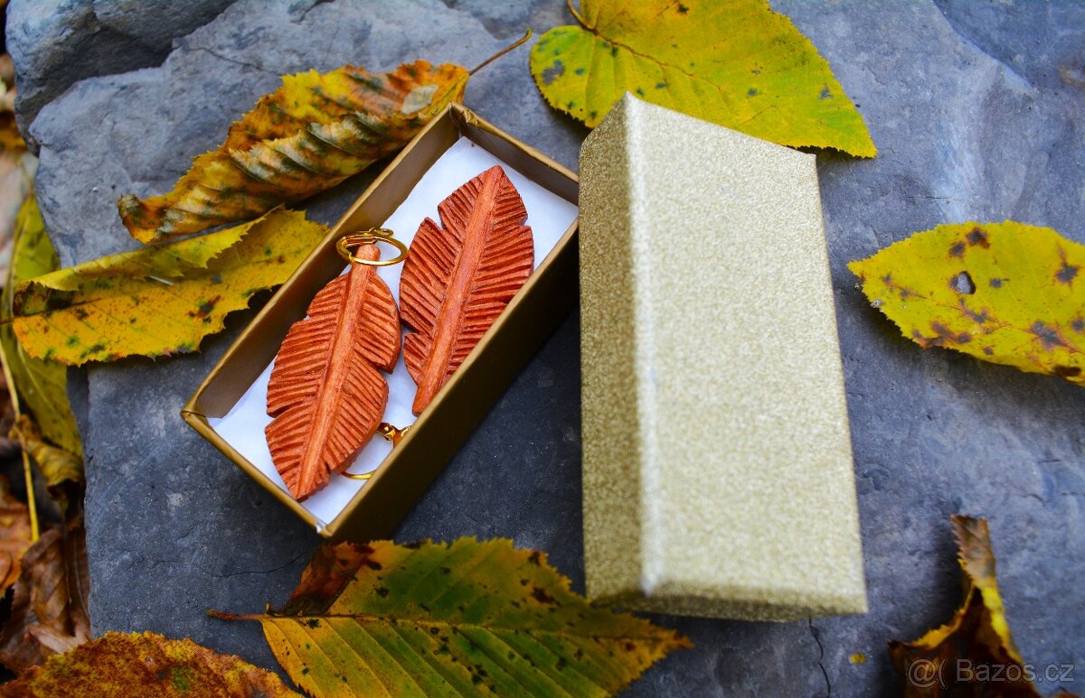 PODZIMNÍ ŠEPOT: RUČNĚ VYŘEZÁVANÉ DŘEVĚNÉ NÁUŠNICE - 7