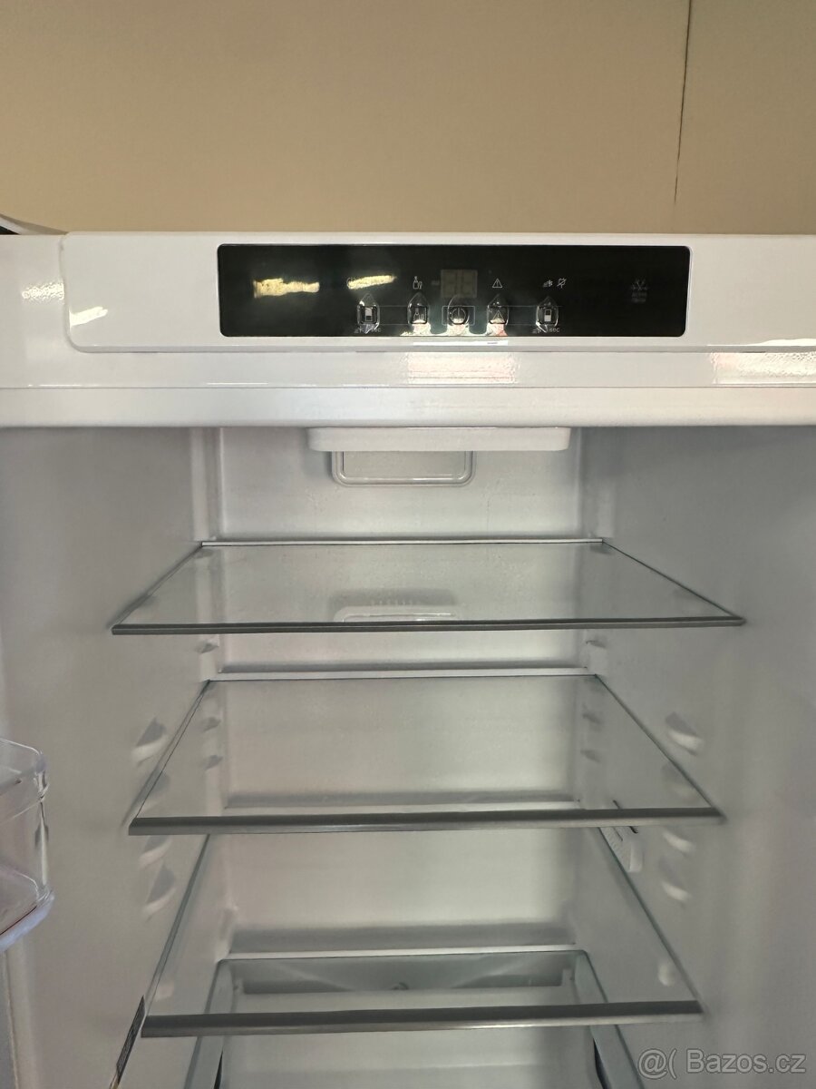 Lednice s mrazákem Bauknecht (145) - 7