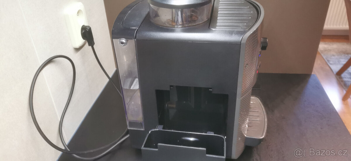 Krups Essential EA81 - automatický kávovar - 7