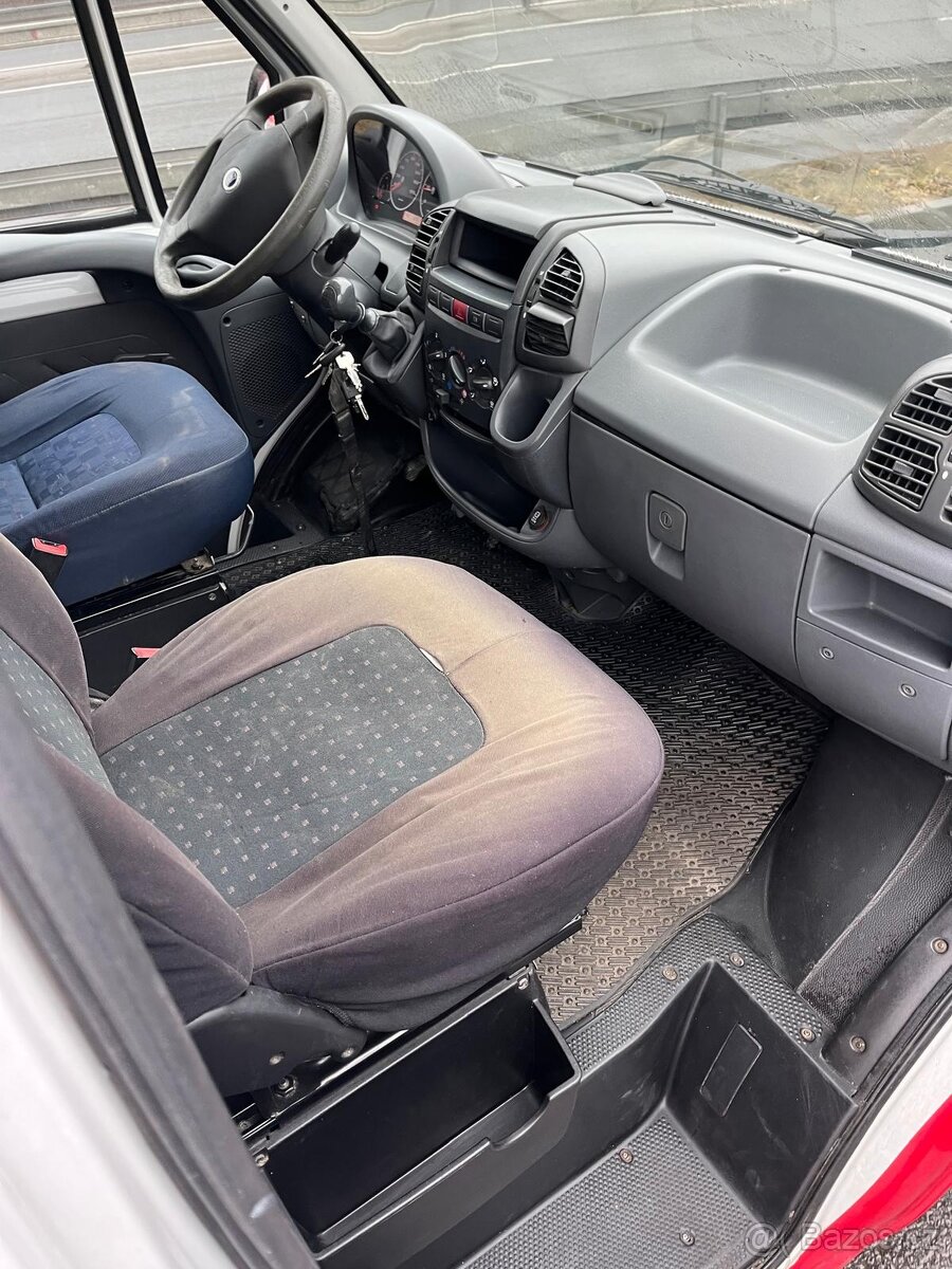 Pojízdná prodejna na pečivo - 7