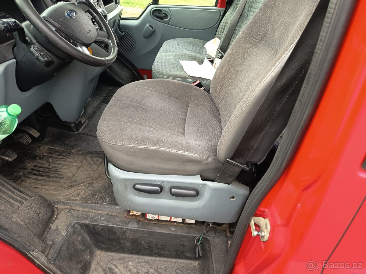 FORD TRANSIT 2.2 TDi 6 místné - 7