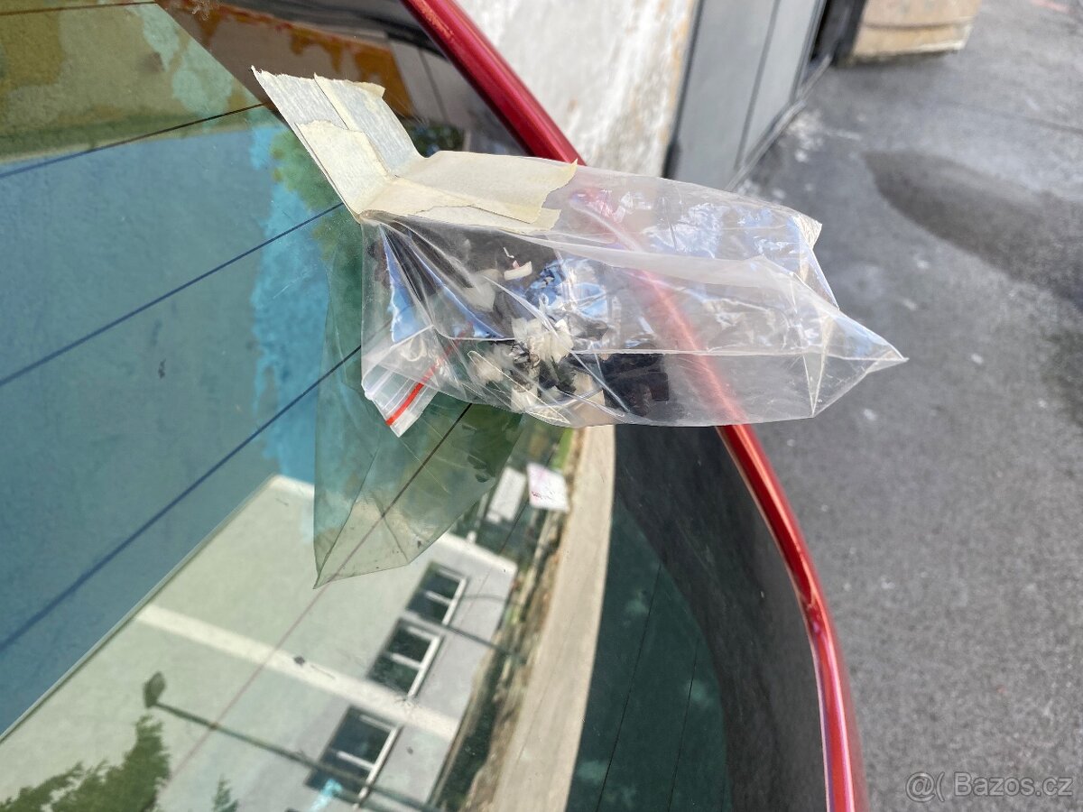 Seat Alhambra 1 kufor naraznik - 7