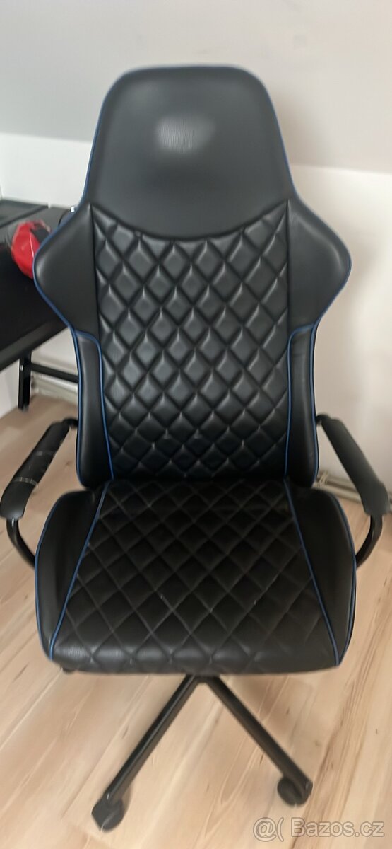 Herní pc stůl ikea s herní zidli - 7