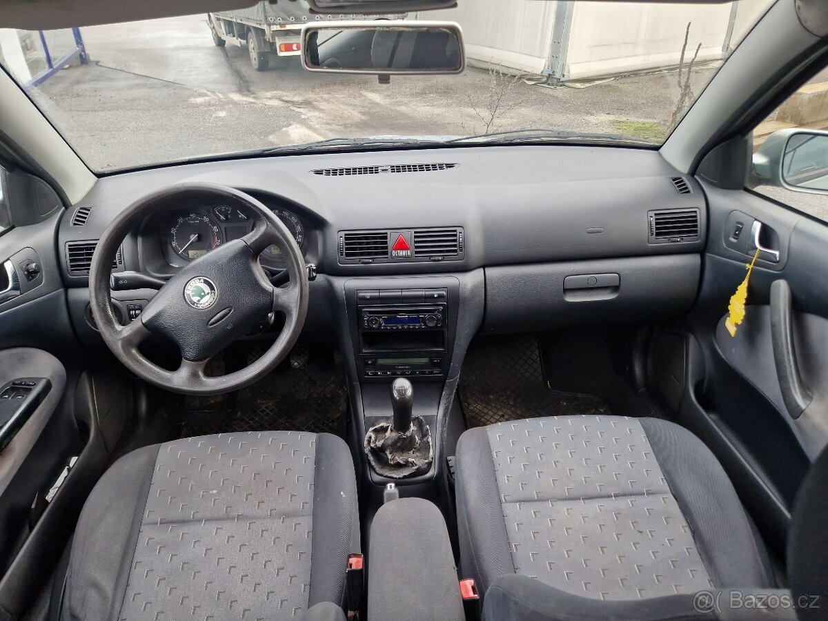 Škoda Octavia Combi 1.6 75kw - 7