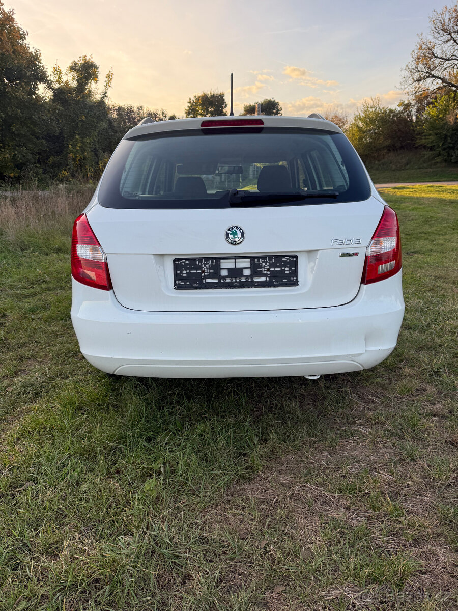 Škoda Fabia 2 Combi 1.6 TDI Klima COC list rok 30.12.2011 - 7