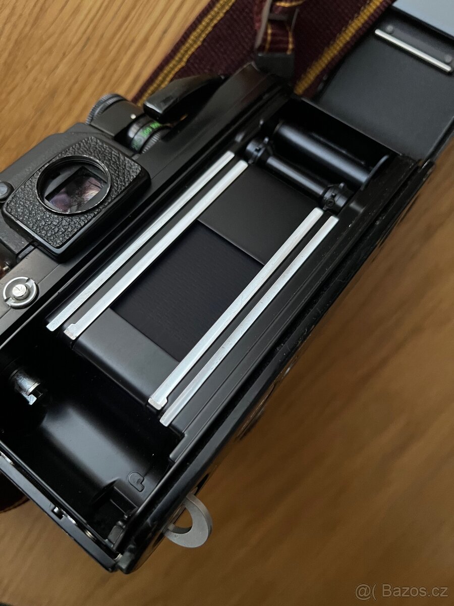 Nikon F2 + 24/2.8 - 7