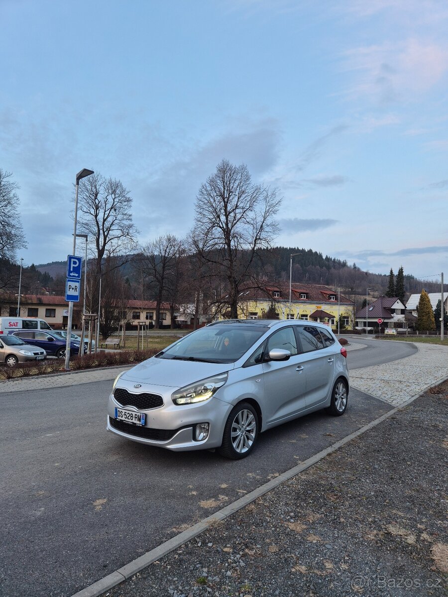 Kia Carens, 1.7crdi. 7-mist. - 7