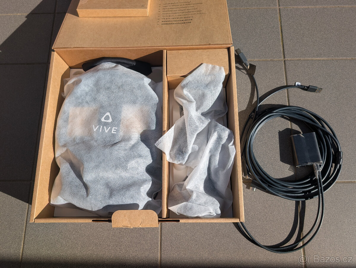 3D VR brýle HTC Vive Focus Vision + Streaming kit - 7